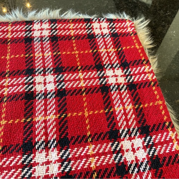New Pottery Barn Nottingham Plaid Faux Fur Back Pillow Cover, Red Plaid Knit - Picture 10 of 15